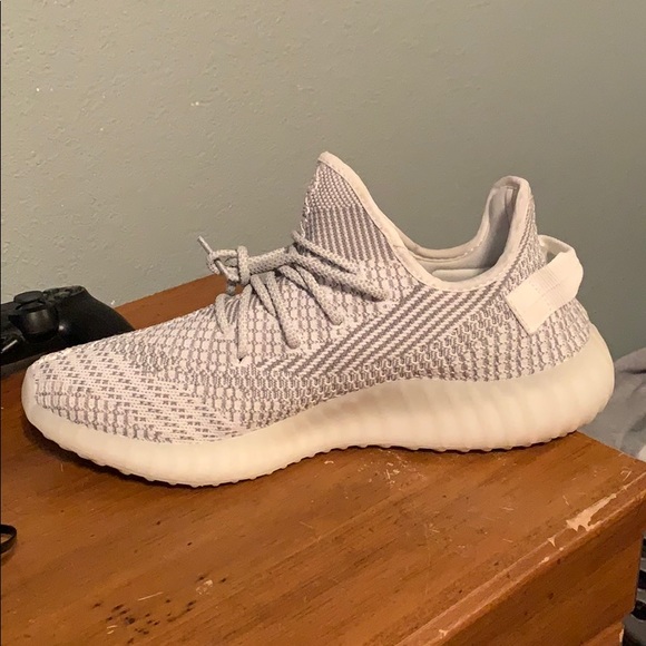 Yeezy Boost 350 v2 Static’s Reflective - Picture 5 of 7